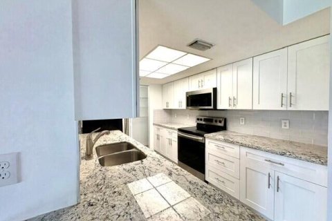 Condominio en alquiler en Royal Palm Beach, Florida, 3 dormitorios, 108.97 m2 № 2088219 - foto 9