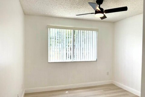Condominio en alquiler en Royal Palm Beach, Florida, 3 dormitorios, 108.97 m2 № 2088219 - foto 30