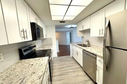 Condominio en alquiler en Royal Palm Beach, Florida, 3 dormitorios, 108.97 m2 № 2088219 - foto 8
