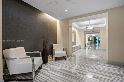 Condominio en venta en Aventura, Florida, 2 dormitorios, 134.99 m2 № 2057780 - foto 20