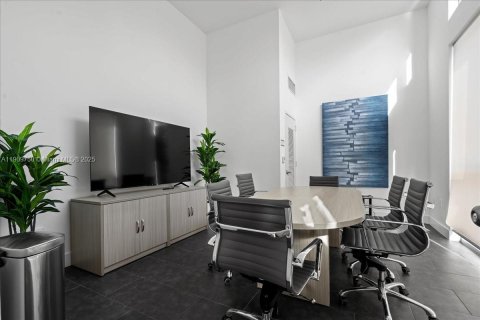 Condominio en venta en Aventura, Florida, 2 dormitorios, 134.99 m2 № 2057780 - foto 19