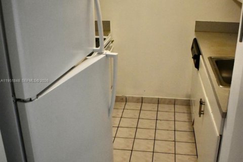Купить кондоминиум в Майами, Флорида 2 спальни, 77.2м2, № 2054314 - фото 6