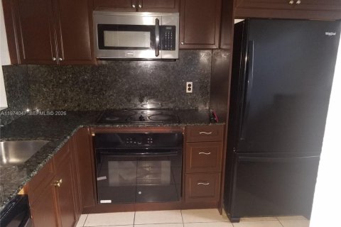 Condo in Miami, Florida, 3 bedrooms  № 2036571 - photo 7