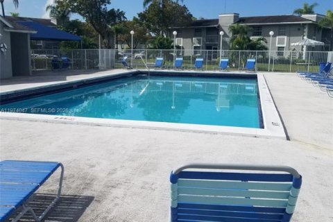 Condo in Miami, Florida, 3 bedrooms  № 2036571 - photo 18