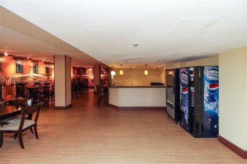 Condominio en alquiler en Bal Harbour, Florida, 1 dormitorio, 94.67 m2 № 1995599 - foto 23