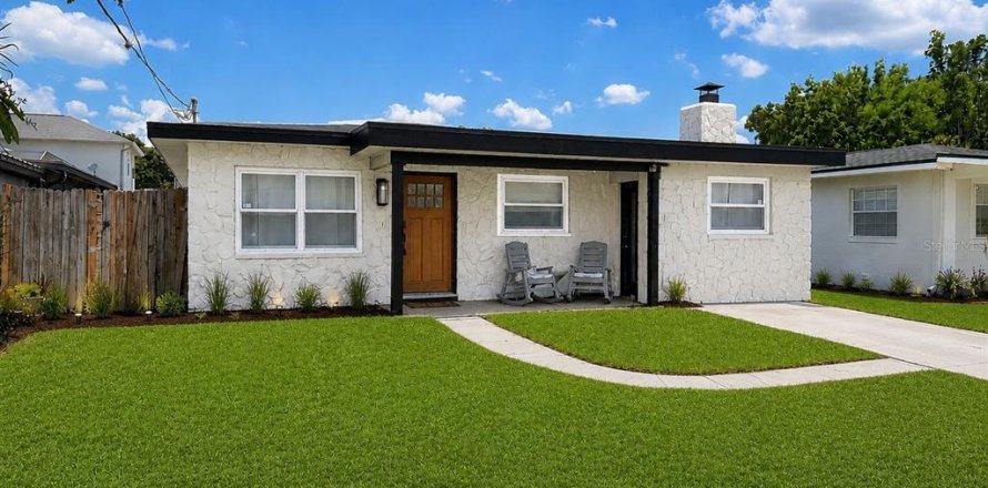 Villa ou maison à Tampa, Floride 3 chambres, 148.83 m2 № 2200457