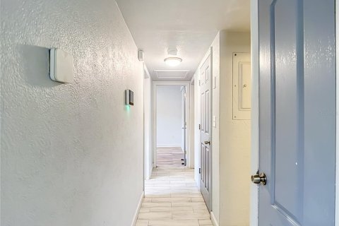 Villa ou maison à vendre à Tampa, Floride: 3 chambres, 148.83 m2 № 2200457 - photo 25
