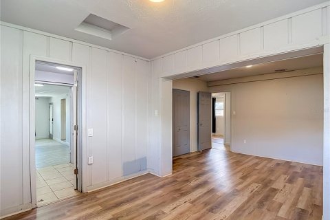 Villa ou maison à vendre à Tampa, Floride: 3 chambres, 148.83 m2 № 2200457 - photo 18