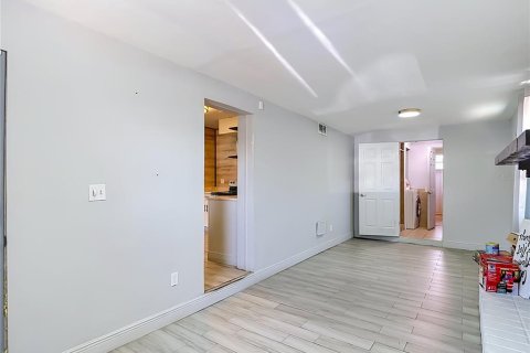 Villa ou maison à vendre à Tampa, Floride: 3 chambres, 148.83 m2 № 2200457 - photo 23
