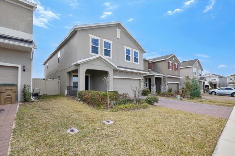 House in Clermont, Florida 4 bedrooms, 271.65 sq.m. № 2103355 - photo 3