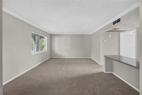 Condominio en venta en Altamonte Springs, Florida, 2 dormitorios, 92.16 m2 № 2200955 - foto 4
