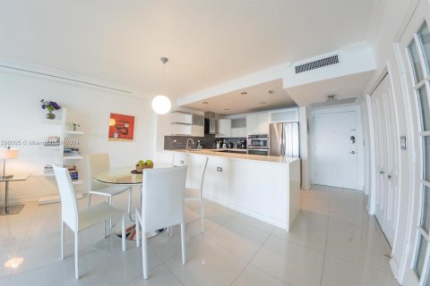 Снять в аренду кондоминиум в Майами-Бич, Флорида 2 спальни, 86.4м2, № 1959065 - фото 6