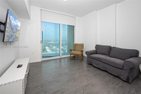Condominio en venta en Hallandale Beach, Florida, 1 dormitorio, 85.01 m2 № 2050053 - foto 9