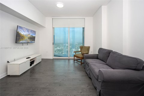 Condominio en venta en Hallandale Beach, Florida, 1 dormitorio, 85.01 m2 № 2050053 - foto 10