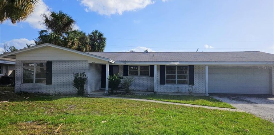 Villa ou maison à Saint Petersburg, Floride 3 chambres, 138.15 m2 № 1425038