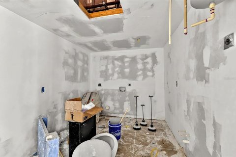 Купить виллу или дом в Норт-Форт-Майерс, Флорида 4 комнаты, 376.81м2, № 2416917 - фото 26