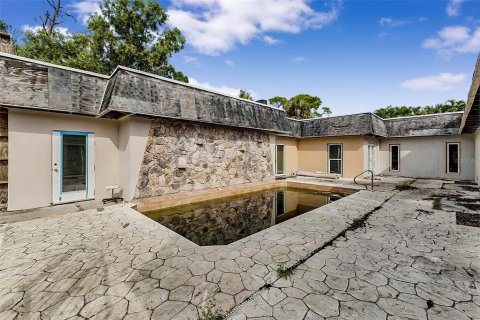 Купить виллу или дом в Норт-Форт-Майерс, Флорида 4 комнаты, 376.81м2, № 2416917 - фото 9