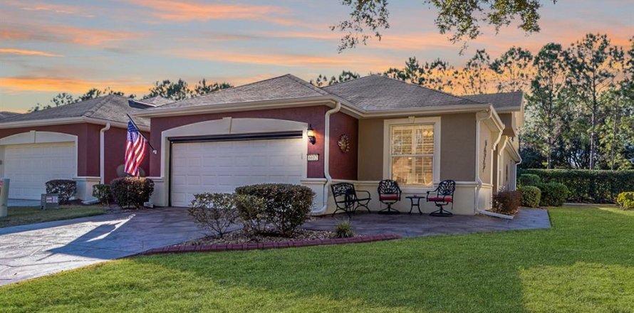 Casa en Ocala, Florida 2 dormitorios, 157.56 m2 № 2359045