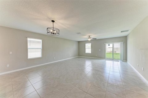 House in Sun City Center, Florida 5 bedrooms, 273.97 sq.m. № 2393455 - photo 25