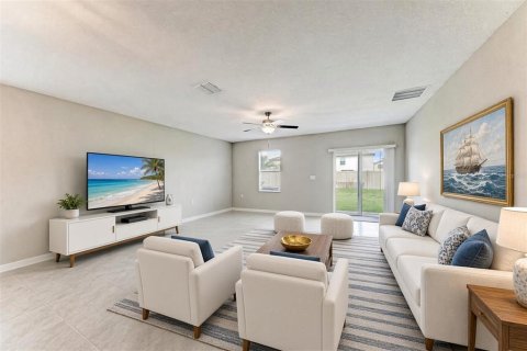 House in Sun City Center, Florida 5 bedrooms, 273.97 sq.m. № 2393455 - photo 14