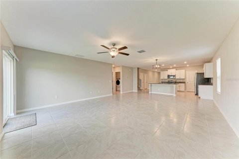 House in Sun City Center, Florida 5 bedrooms, 273.97 sq.m. № 2393455 - photo 10