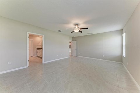 House in Sun City Center, Florida 5 bedrooms, 273.97 sq.m. № 2393455 - photo 28