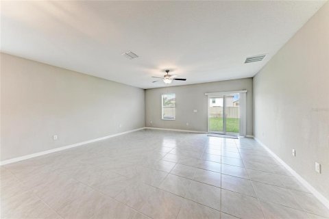 House in Sun City Center, Florida 5 bedrooms, 273.97 sq.m. № 2393455 - photo 8