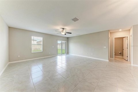 House in Sun City Center, Florida 5 bedrooms, 273.97 sq.m. № 2393455 - photo 9