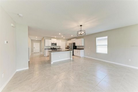 House in Sun City Center, Florida 5 bedrooms, 273.97 sq.m. № 2393455 - photo 22