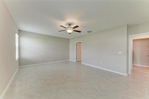 House in Sun City Center, Florida 5 bedrooms, 273.97 sq.m. № 2393455 - photo 27