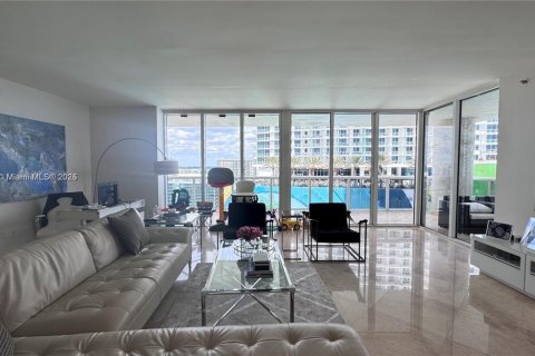 Copropriété à louer à Hallandale Beach, Floride: 2 chambres, 165.55 m2 № 1861589 - photo 16