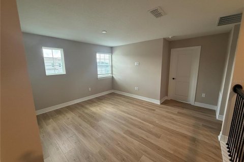House in Winter Garden, Florida 5 bedrooms, 244.43 sq.m. № 2102821 - photo 17