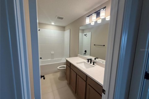 House in Winter Garden, Florida 5 bedrooms, 244.43 sq.m. № 2102821 - photo 23
