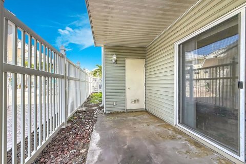 Copropriété à vendre à Saint Petersburg, Floride: 2 chambres, 86.4 m2 № 2229930 - photo 30