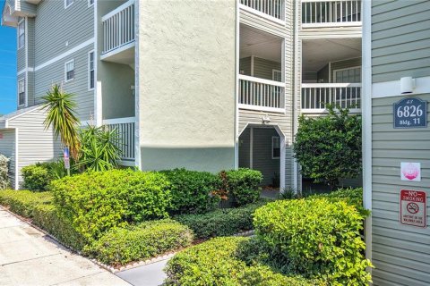 Copropriété à vendre à Saint Petersburg, Floride: 2 chambres, 86.4 m2 № 2229930 - photo 3