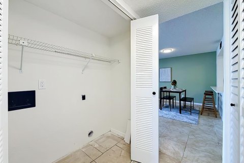 Copropriété à vendre à Saint Petersburg, Floride: 2 chambres, 86.4 m2 № 2229930 - photo 16