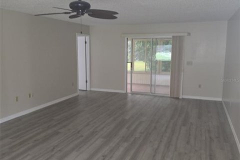 Villa ou maison à louer à Ocala, Floride: 3 chambres, 141.77 m2 № 2408917 - photo 8
