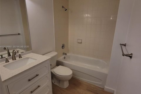 Copropriété à louer à Miami, Floride: 2 chambres, 95.6 m2 № 2089578 - photo 16