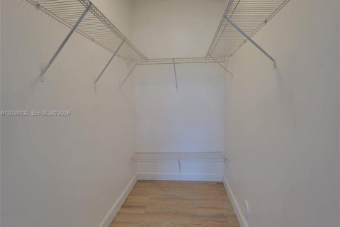 Copropriété à louer à Miami, Floride: 2 chambres, 95.6 m2 № 2089578 - photo 21