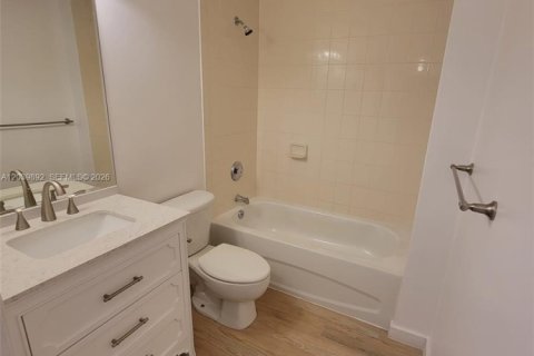 Copropriété à louer à Miami, Floride: 2 chambres, 95.6 m2 № 2089578 - photo 14