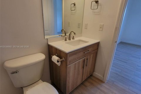 Copropriété à louer à Miami, Floride: 2 chambres, 95.6 m2 № 2089578 - photo 19