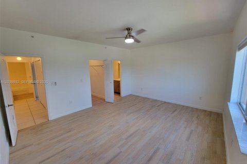 Copropriété à louer à Miami, Floride: 2 chambres, 95.6 m2 № 2089578 - photo 22