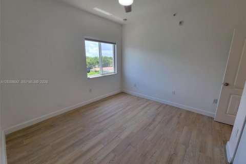 Copropriété à louer à Miami, Floride: 2 chambres, 95.6 m2 № 2089578 - photo 9