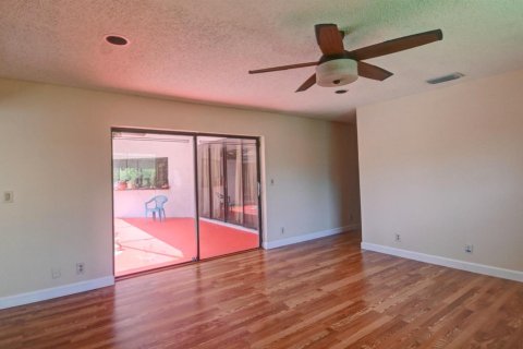 House in Boca Raton, Florida 3 bedrooms, 246.84 sq.m. № 2181934 - photo 9