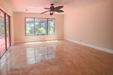 House in Boca Raton, Florida 3 bedrooms, 246.84 sq.m. № 2181934 - photo 4
