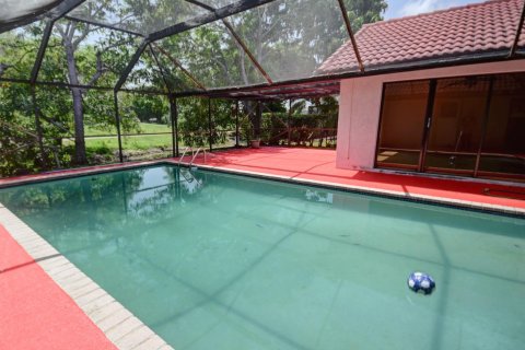 House in Boca Raton, Florida 3 bedrooms, 246.84 sq.m. № 2181934 - photo 10