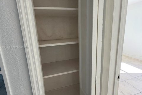 House in Homestead, Florida 3 bedrooms, 131.74 sq.m. № 2000041 - photo 16