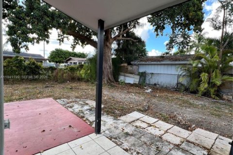 House in Homestead, Florida 3 bedrooms, 131.74 sq.m. № 2000041 - photo 8