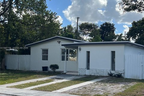 House in Homestead, Florida 3 bedrooms, 131.74 sq.m. № 2000041