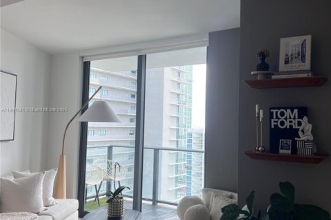 Снять в аренду кондоминиум в Майами, Флорида 1 спальня, 69.31м2, № 1954697 - фото 7